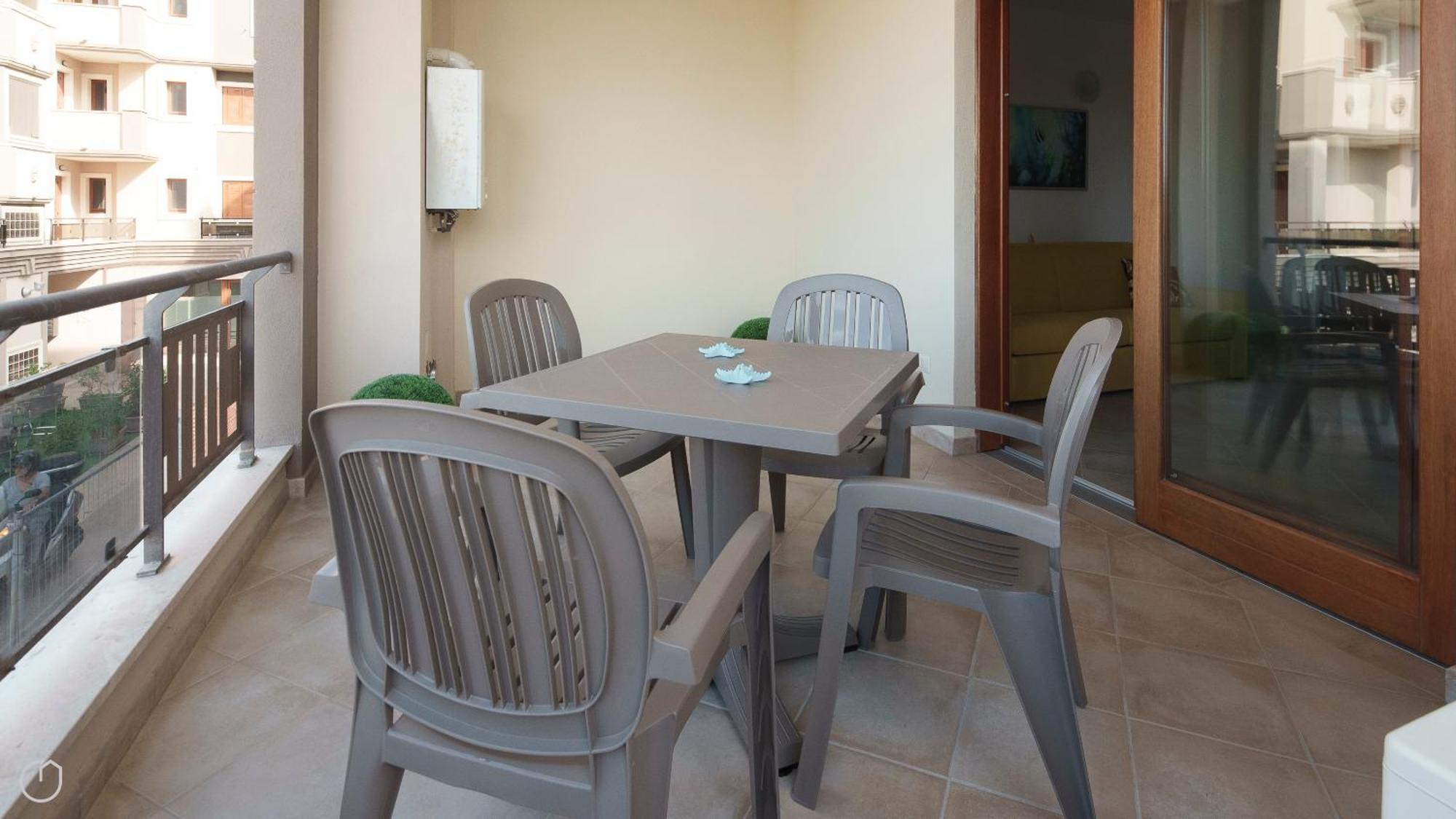 Welcomely - Xenia Boutique House *